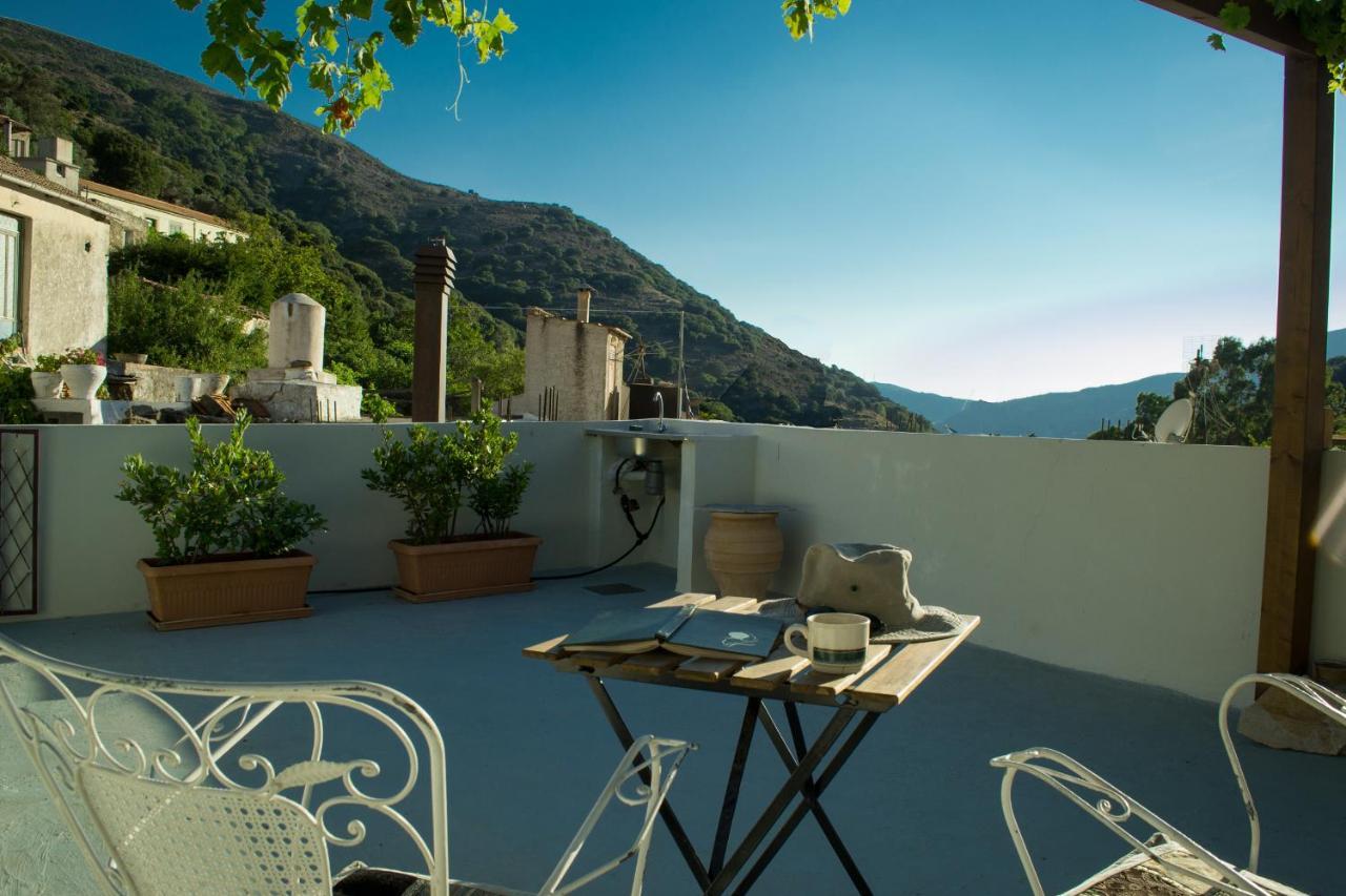 Feneri- Cozy Apartment 20' From Elafonisi Beach Perivolia  Bagian luar foto